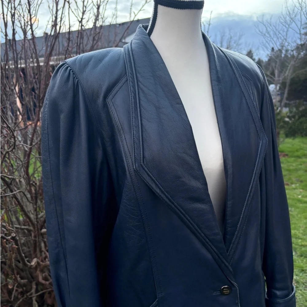 Vintage Mary Laurens genuine leather blazer in a rich deep blue tone. Sz M - Picture 2 of 11